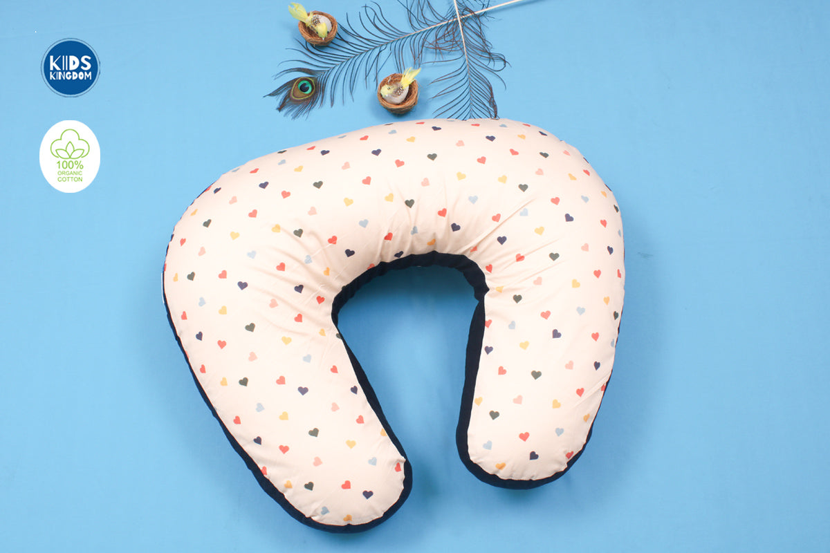 Feeding_Pillow_Heart