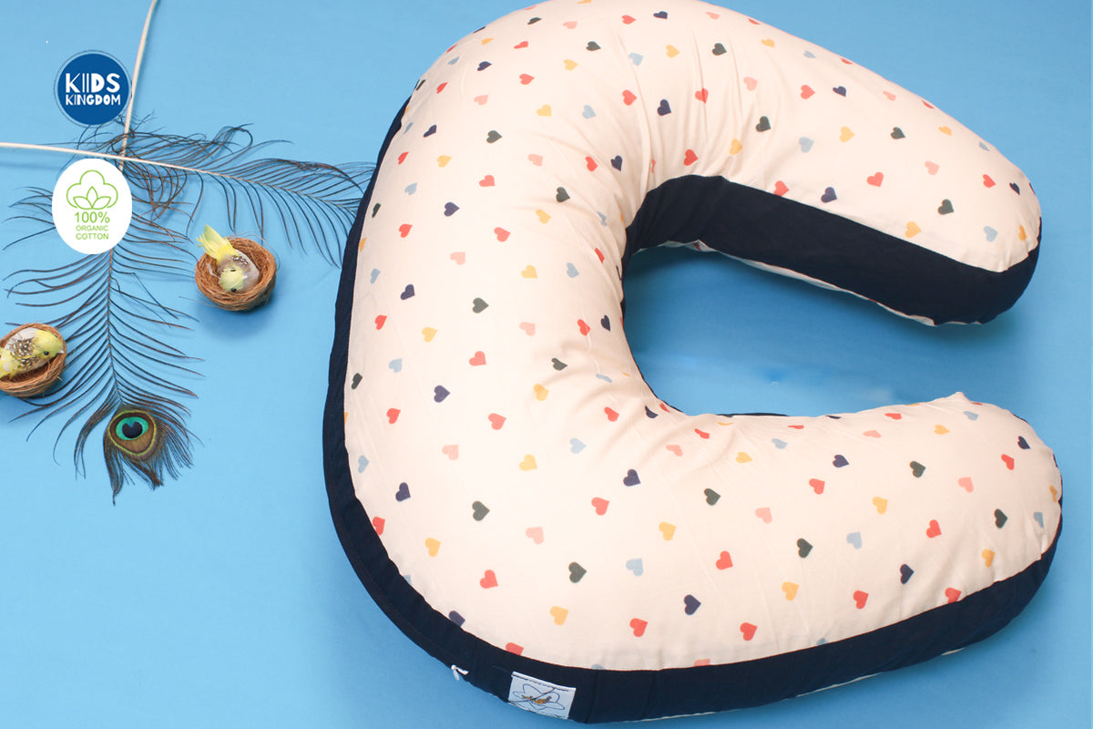 Feeding_Pillow_Heart_2