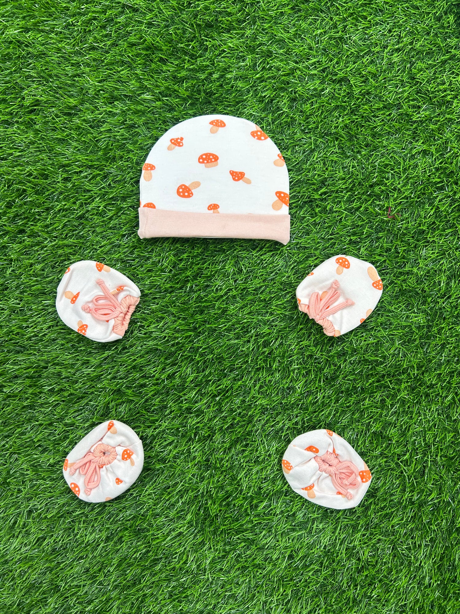 Cap Mitten Booties Mushroom