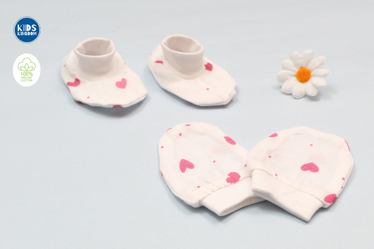 Muslin Cap Mitten Booties Pink Heart