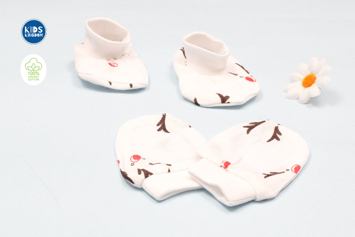 Muslin Cap Mitten Booties Reindeer