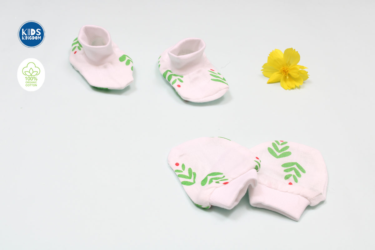 Muslin Cap Mitten Booties Set | Green Leaf 2