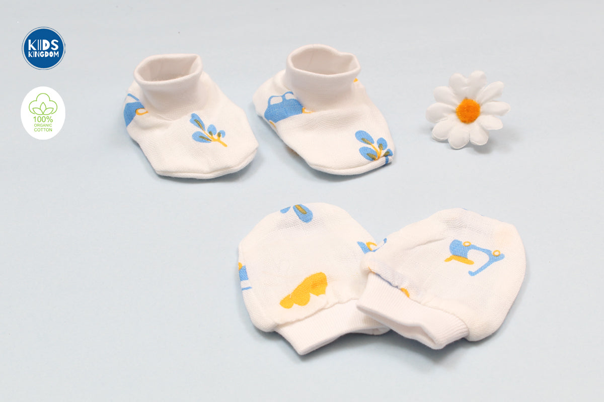 Muslin Cap Mitten Booties Set | Scooty 1